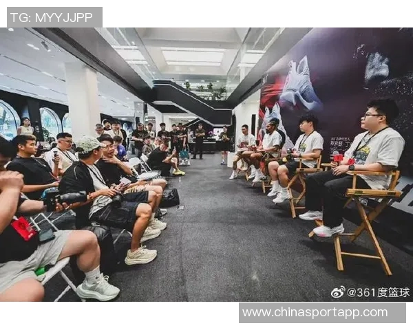 新赛季新挑战丁威迪携361最新战靴DVD4助力球场展现风采 新赛季新挑战丁威迪携361最新战靴DVD4助力球场展现风采