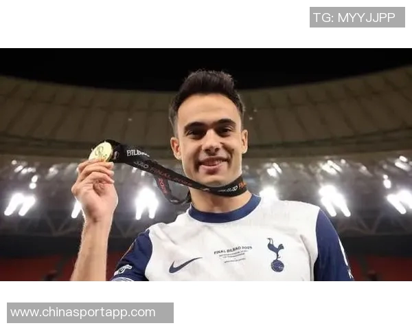 斯基拉透露雷吉隆加盟迈阿密已近在咫尺合同将签至2028年 斯基拉透露雷吉隆加盟迈阿密已近在咫尺合同将签至2028年