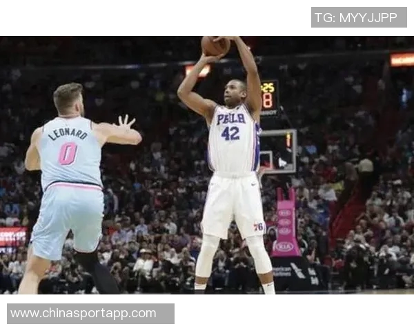 科尔确认继续小阵容首发追梦将担任中锋位置不变 科尔确认继续小阵容首发追梦将担任中锋位置不变