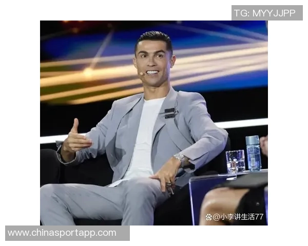 C罗获环球声望奖回应家人劝停称仍能为球队贡献为何不继续奋斗 C罗获环球声望奖回应家人劝停称仍能为球队贡献为何不继续奋斗