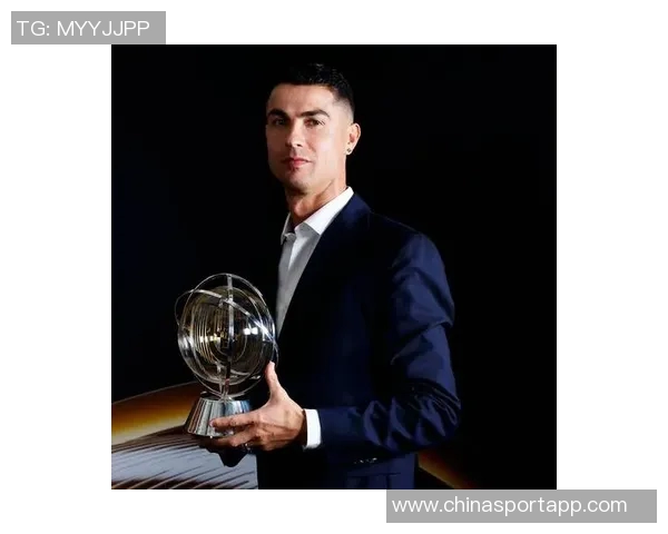 C罗有望在一年内成为足坛首位千球传奇引发热议 C罗有望在一年内成为足坛首位千球传奇引发热议