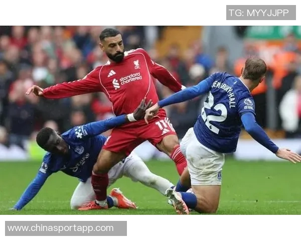 利物浦再创奇迹比赛最后时刻绝杀对手球迷欢呼不已 利物浦再创奇迹比赛最后时刻绝杀对手球迷欢呼不已