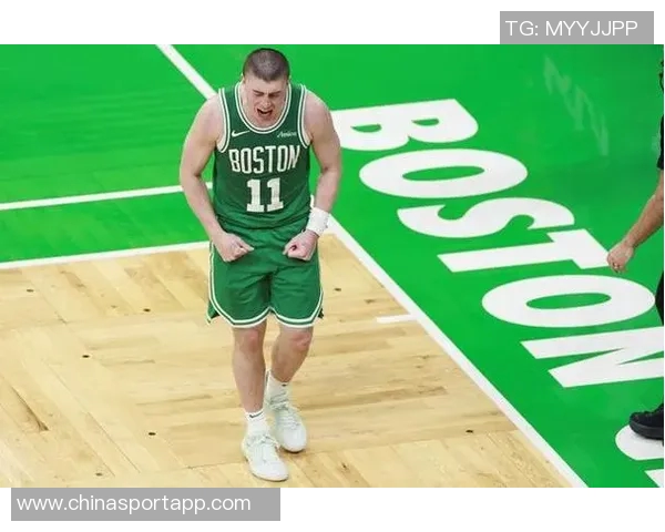 普理查德上半场火力全开三分球精准命中助球队争取胜利 普理查德上半场火力全开三分球精准命中助球队争取胜利