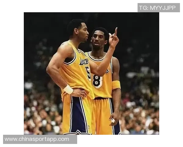 老佩顿直言亚历山大无法与科比比肩科比的伟大无人可替代