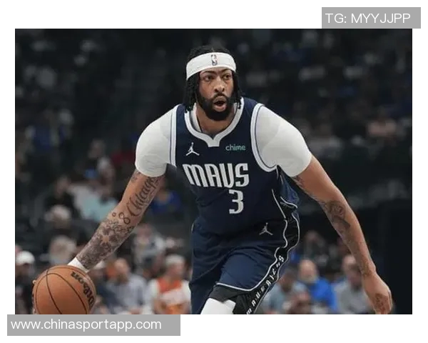 贝弗利称独行侠争冠潜力巨大双中锋阵容提升防守表现