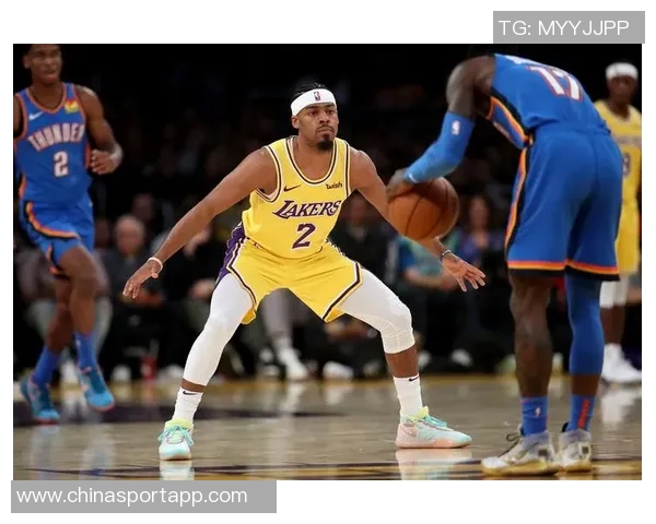 阿德耶米怒摔水瓶引发争议科瓦奇对球员态度感到失望 阿德耶米怒摔水瓶引发争议科瓦奇对球员态度感到失望