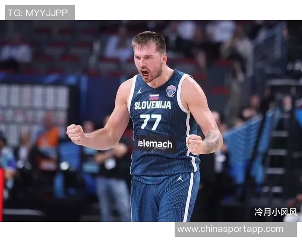 杨毅分析湖人战术选择认为詹姆斯影响东契奇表现宁愿全力支持东契奇 杨毅分析湖人战术选择认为詹姆斯影响东契奇表现宁愿全力支持东契奇